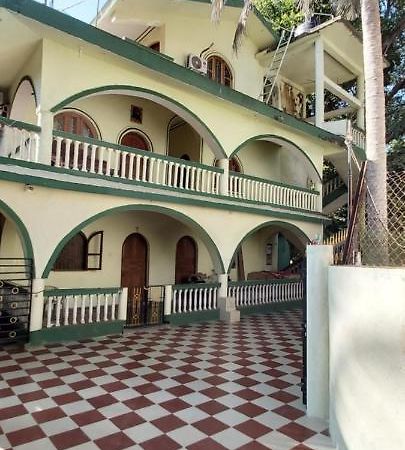 Joaquina'S Guest House Калангут Экстерьер фото