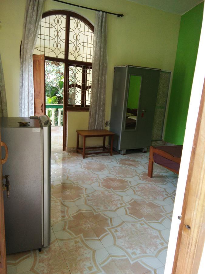 Joaquina'S Guest House Калангут Экстерьер фото