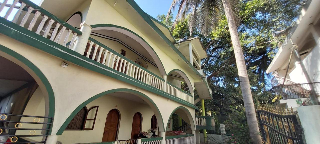 Joaquina'S Guest House Калангут Экстерьер фото