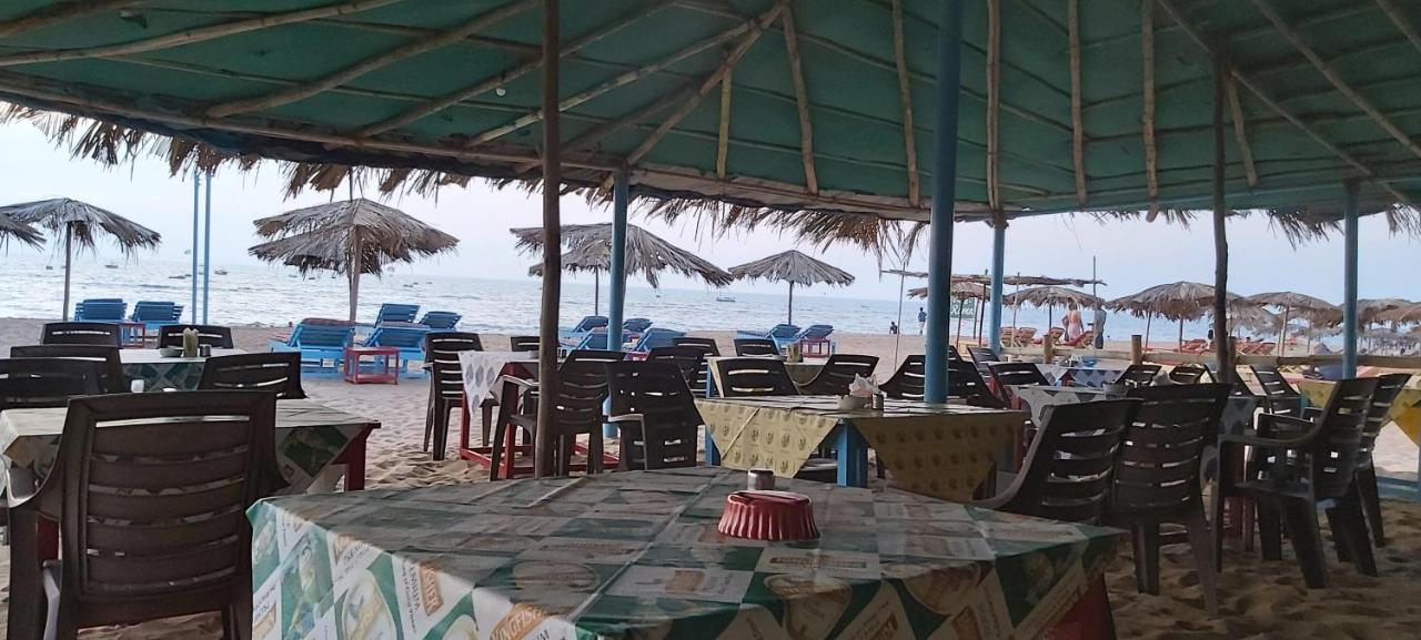 Joaquina'S Guest House Калангут Экстерьер фото